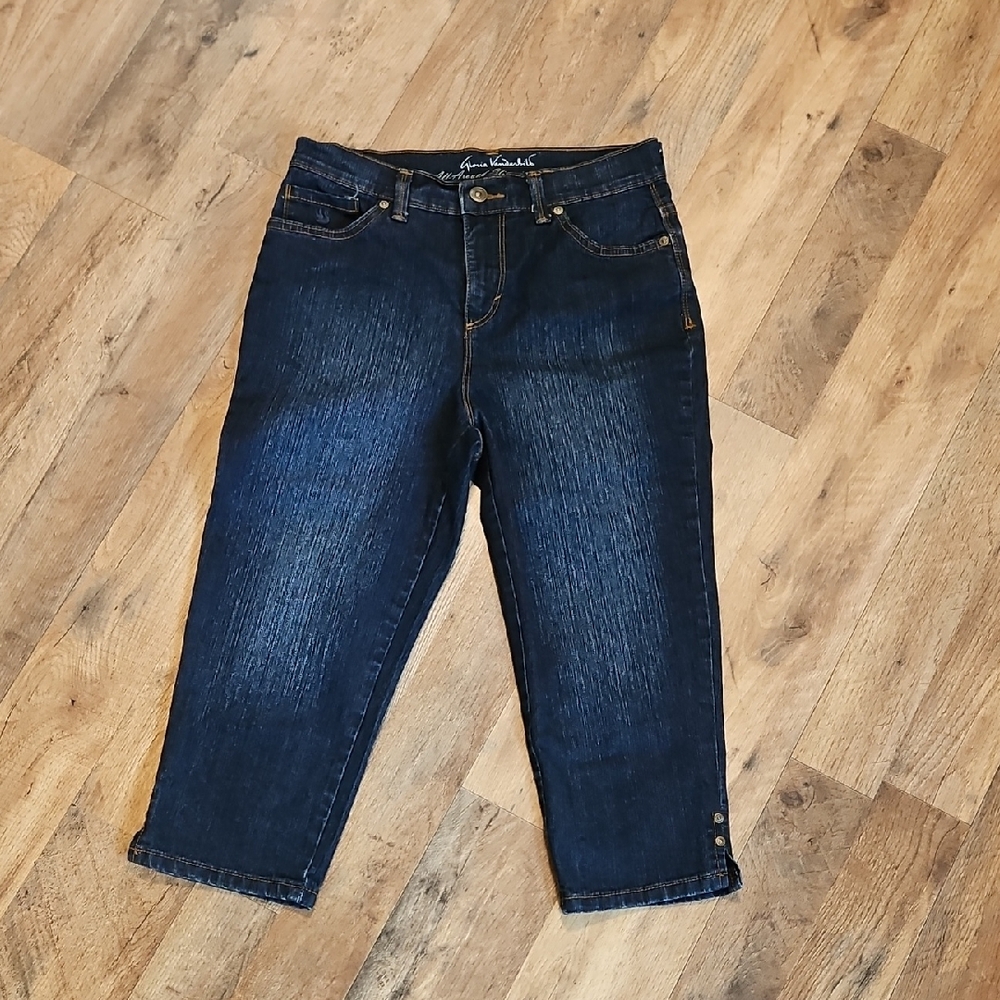 👖Gloria Vanderbilt Navy Denim Capris